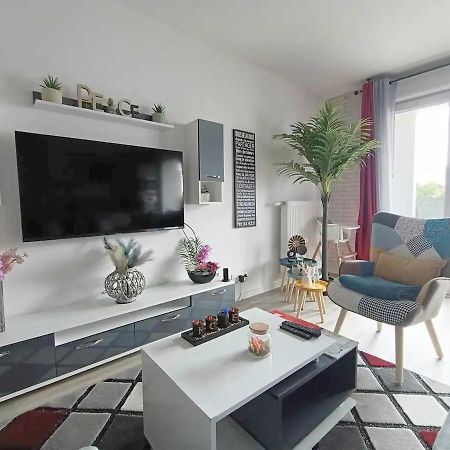 Appartement 4 Pieces - La Rose Des Yvelines - Classe 3 Etoiles Trappes Zewnętrze zdjęcie