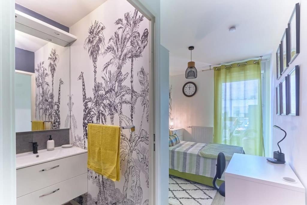 Appartement 4 Pieces - La Rose Des Yvelines - Classe 3 Etoiles Trappes Zewnętrze zdjęcie