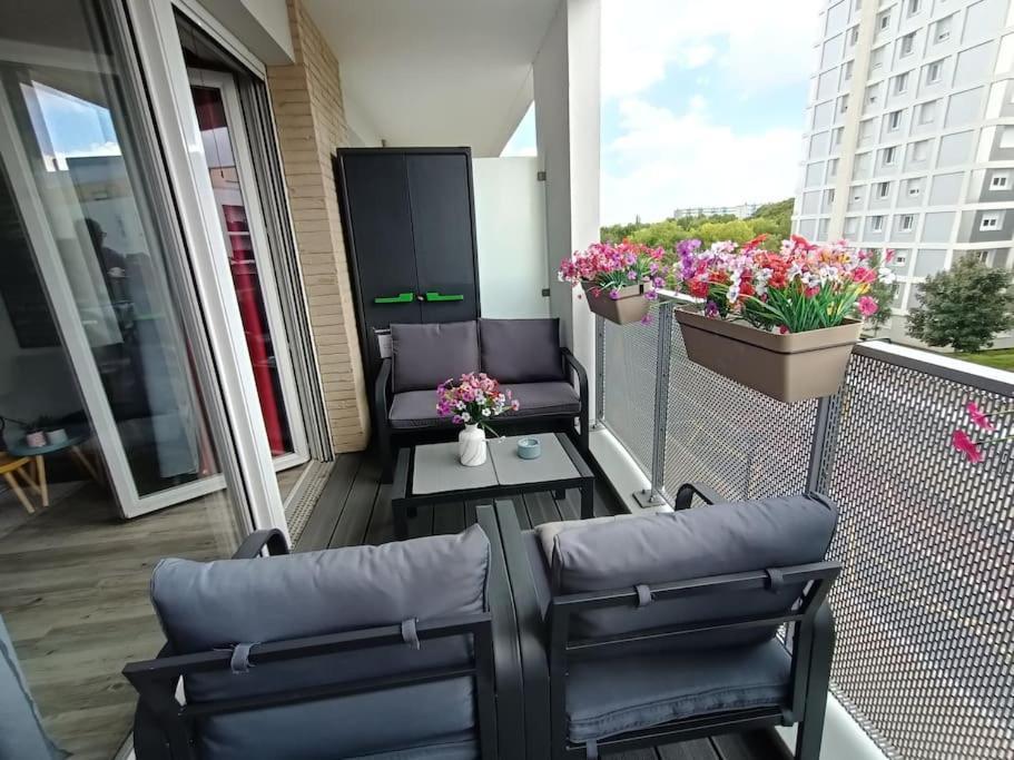 Appartement 4 Pieces - La Rose Des Yvelines - Classe 3 Etoiles Trappes Zewnętrze zdjęcie