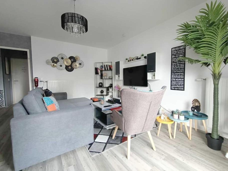 Appartement 4 Pieces - La Rose Des Yvelines - Classe 3 Etoiles Trappes Zewnętrze zdjęcie